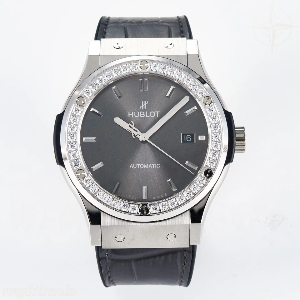 Hublot Classic Fusion Bang 42mm HBF Gray Dial Diamonds Bezel on Gray Leather Strap A2892