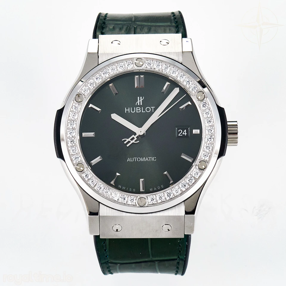 Hublot Classic Fusion Bang 42mm HBF Green Dial Diamonds Bezel on Green Leather Strap A2892