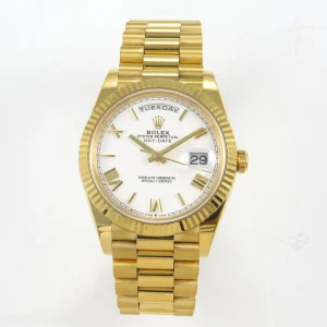 Day Date 40 YG TMF White Roman Dial on President Bracelet VR3255 (220g)