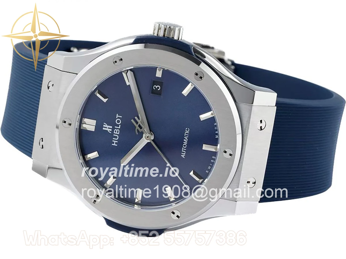 Hublot Classic Fusion Automatic 42mm Blue Dial on Rubber Strap - Image 2