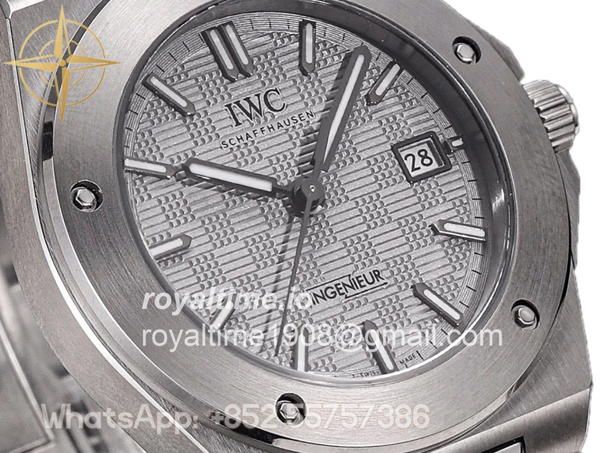IWC Ingenieur IW328904 Rhodium Dial Automatic 40 - Image 2