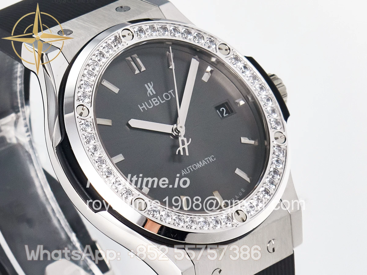 Hublot Classic Fusion Bang 42mm HBF Gray Dial Diamonds Bezel on Gray Rubber Strap A2892 - Image 3