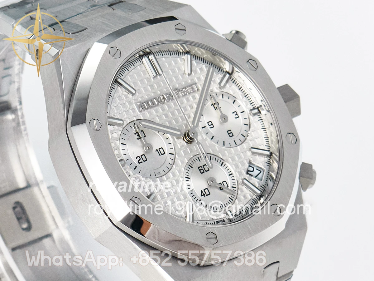 Audemars Piguet Royal Oak Chrono 26240 SS APSF Silver Dial on SS Bracelet SA4401 - Image 3
