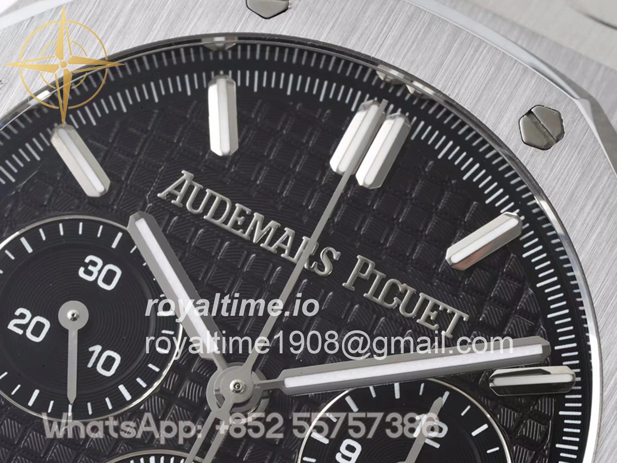 Audemars Piguet Royal Oak Self-Winding Chronograph Black Dial in Steel - Image 4