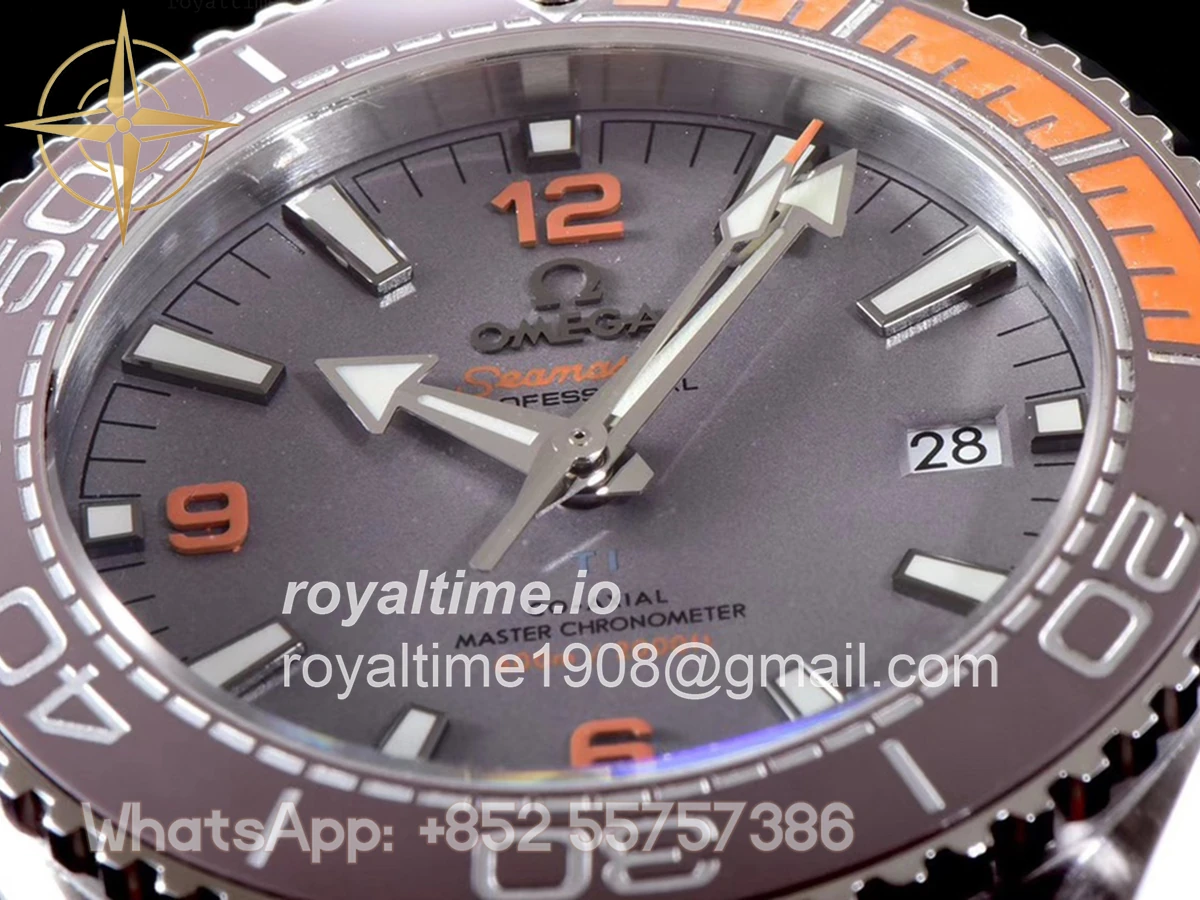Omega Seamaster Planet Ocean 600M 43.5mm Titanium on Rubber Strap - Image 4