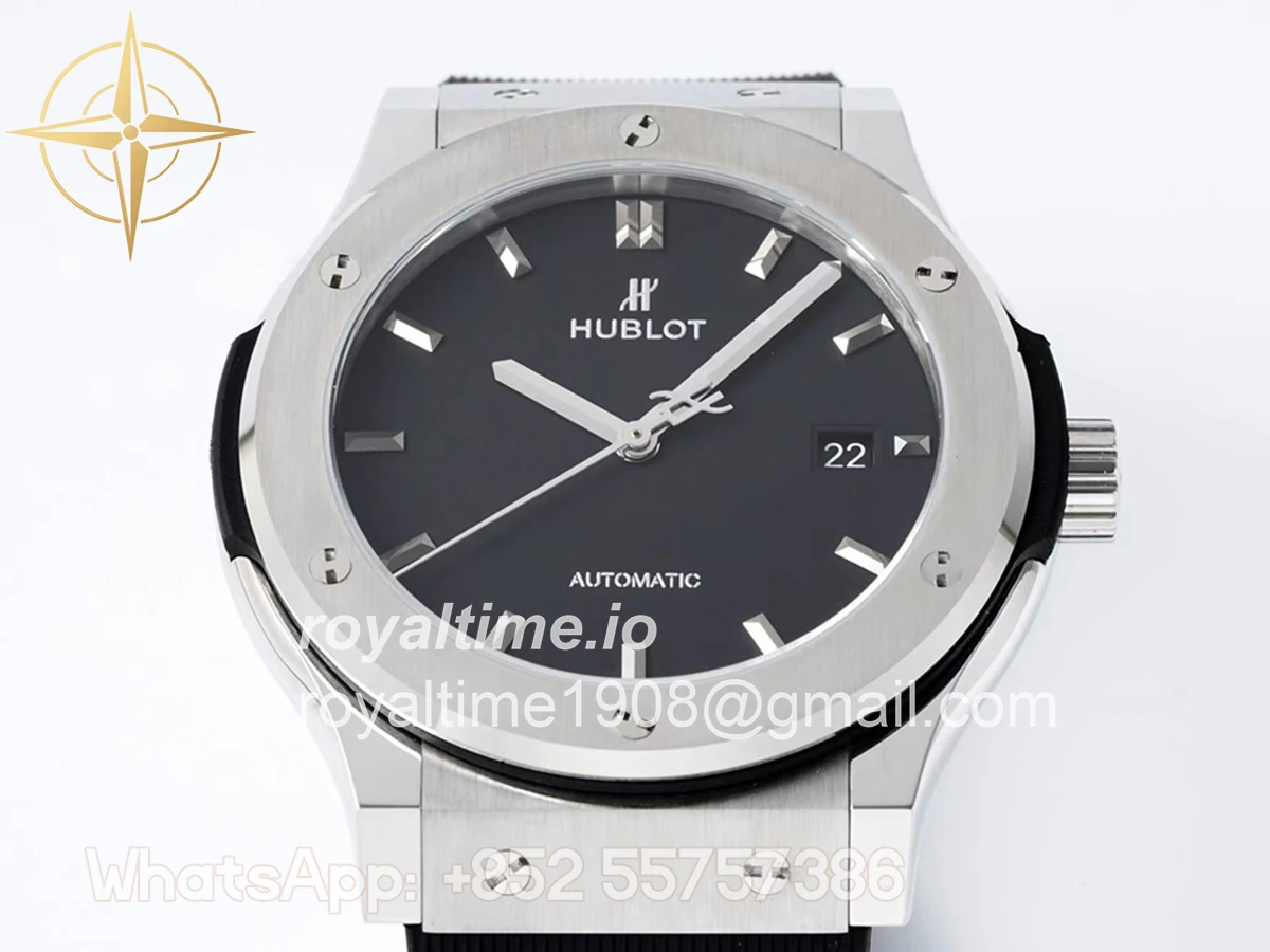 Hublot Classic Fusion Automatic 42mm Black Dial on Rubber Strap - Image 5