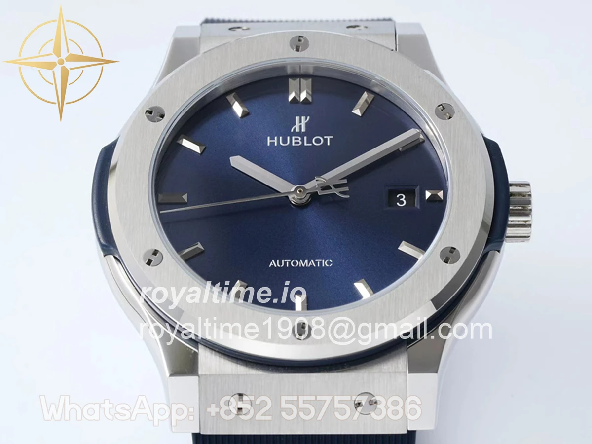 Hublot Classic Fusion Automatic 42mm Blue Dial on Rubber Strap - Image 5