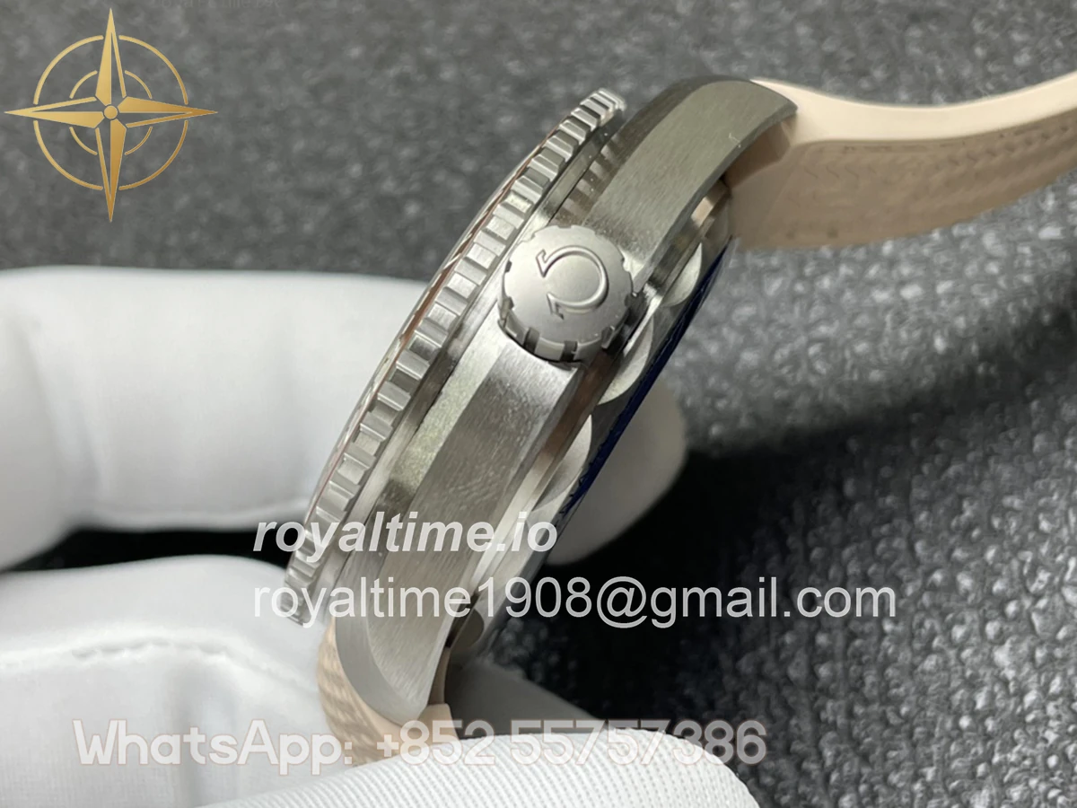 Omega Seamaster Planet Ocean 600M 43.5mm Steel Beige Dial on Rubber Strap - Image 5