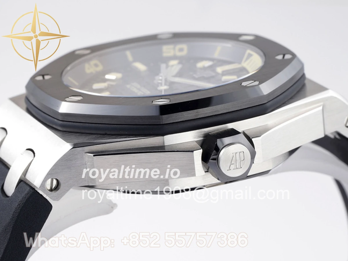 Audemars Piguet Royal Oak Offshore Diver White Gold Black Dial Ref. 15720CN.OO.A002CA.01 - Image 5