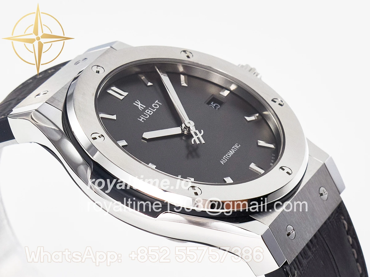 Hublot Classic Fusion 42mm SS JJF Gray Dial on Black Gummy Leather Strap - Image 6