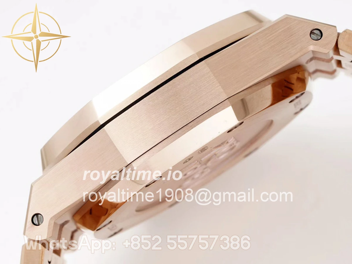 Audemars Piguet Royal Oak Self-Winding Chronograph Green Dial in Rose Gold - Image 7