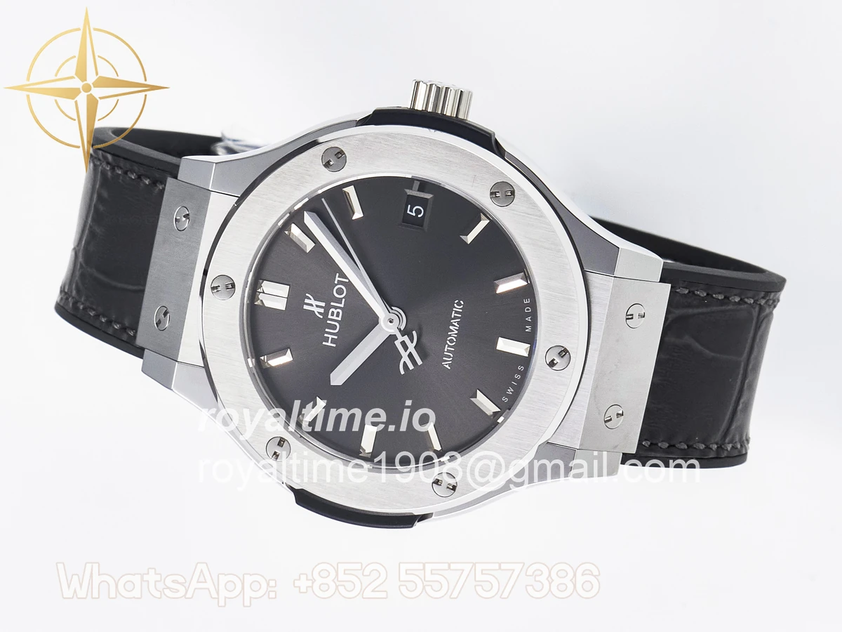Hublot Classic Fusion 38mm SS JJF Gray Dial on Black Gummy Leather Strap - Image 7