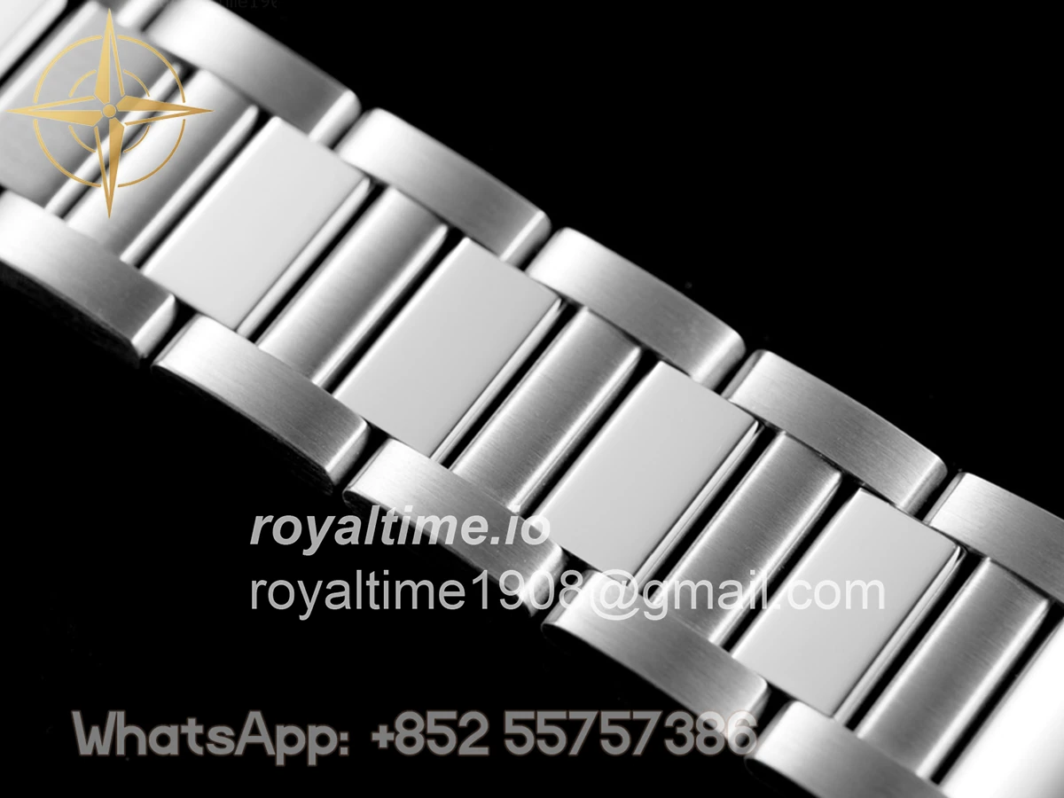 Cartier Pasha de Cartier White Dial 35mm with Diamond Bezel in Steel - Image 7