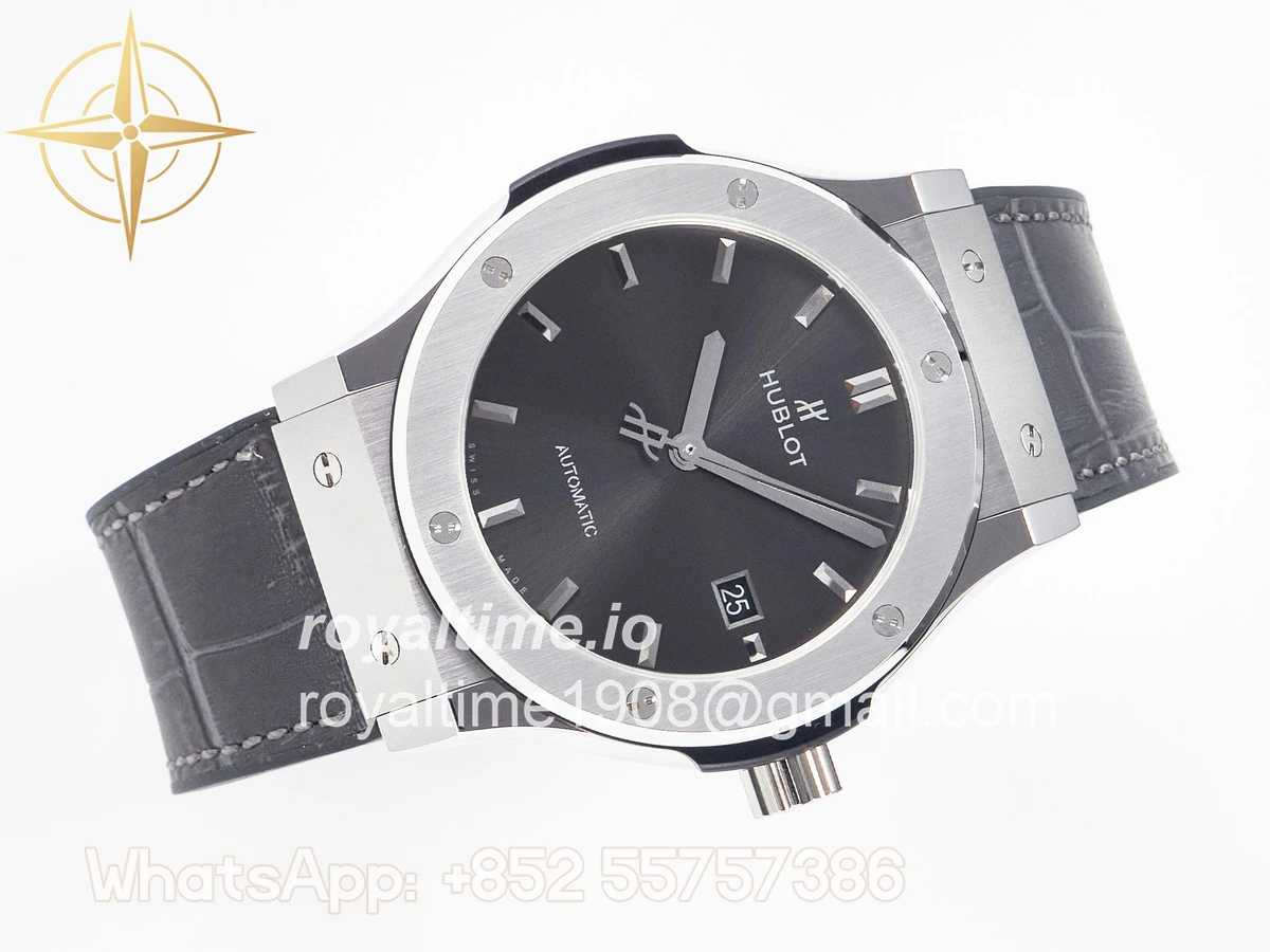 Hublot Classic Fusion 42mm SS JJF Gray Dial on Black Gummy Leather Strap - Image 8