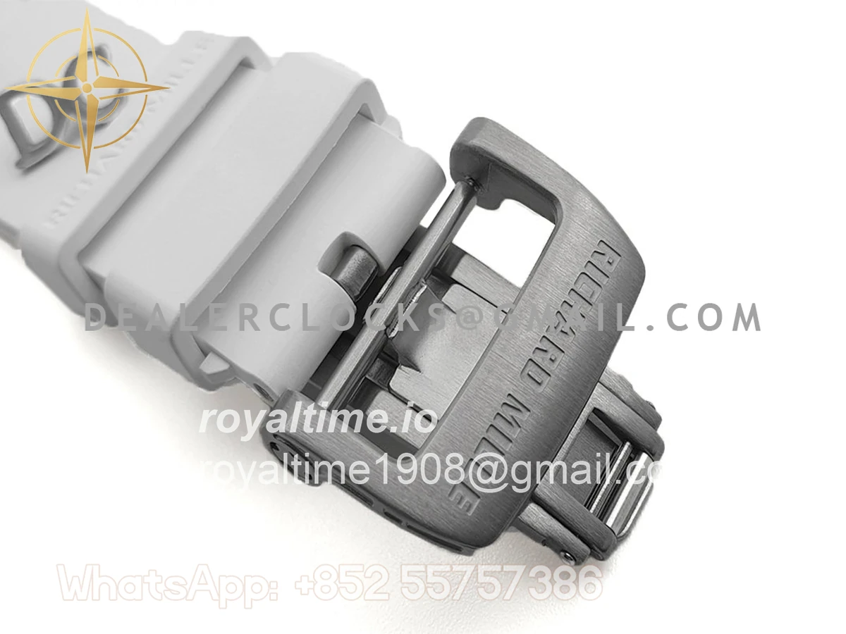 Richard Mille RM 011-02 Le Mans Classic Chronograph in Green on White Rubber Strap - Image 8