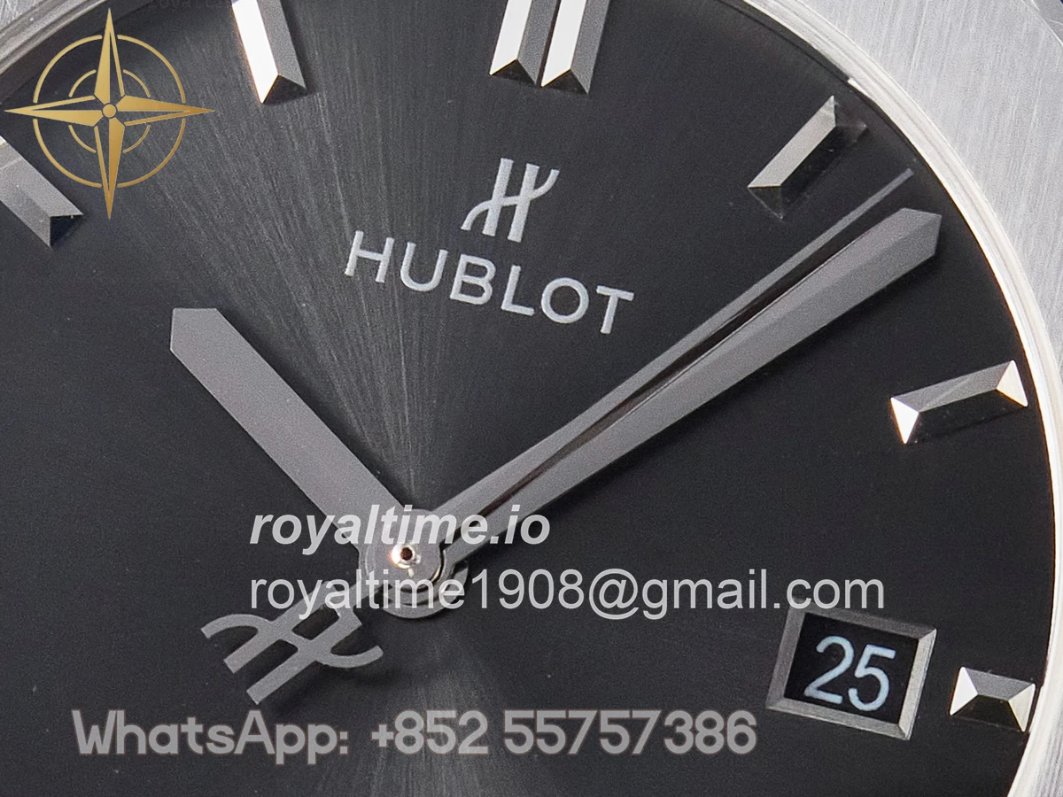 Hublot Classic Fusion 42mm SS JJF Gray Dial on Black Gummy Leather Strap - Image 9