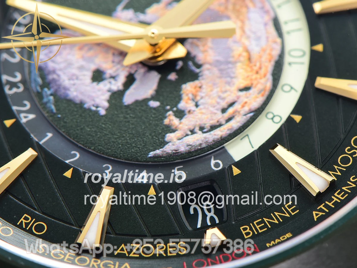 Omega Seamaster Aqua Terra Worldtimer Master Chrononometer Green Dial on Bracelet - Image 9