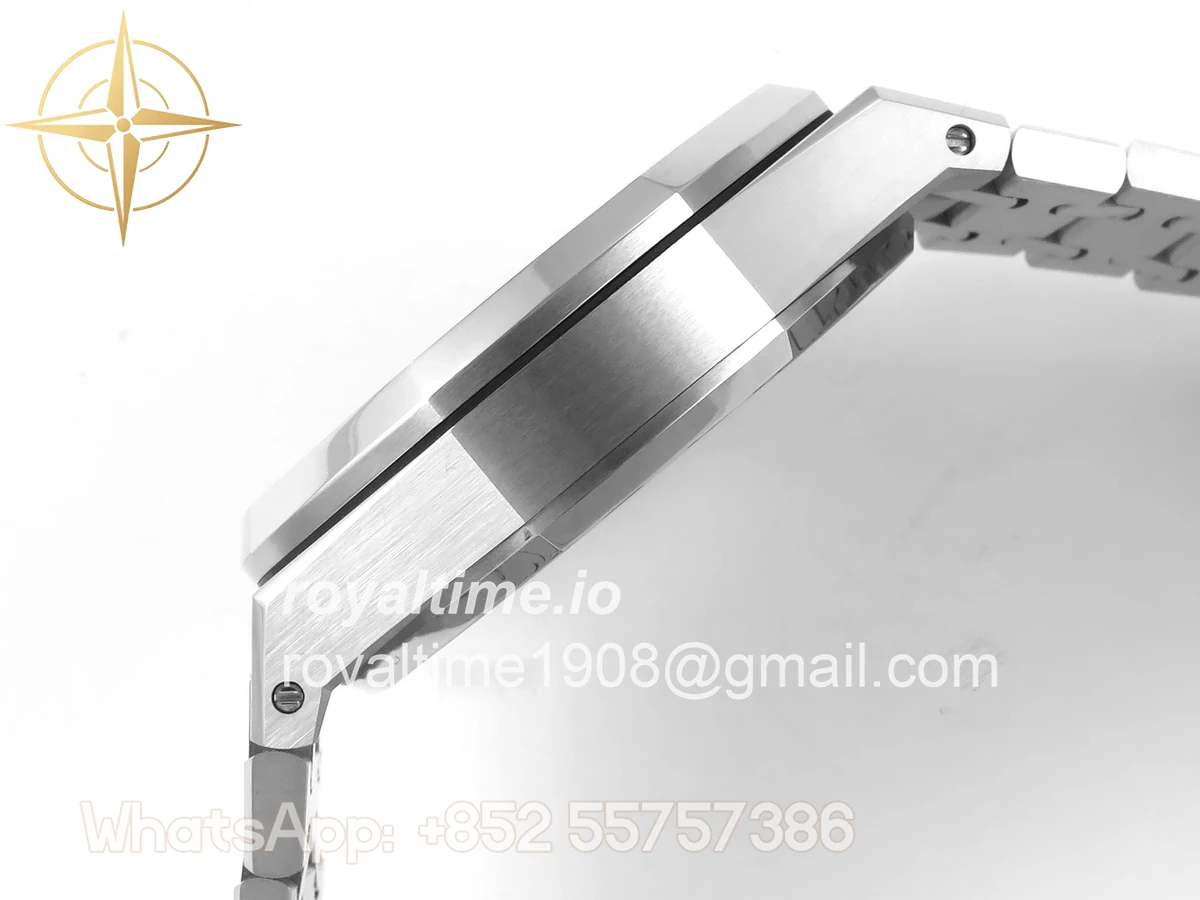 Audemars Piguet Royal Oak Chrono 26240 SS APSF Silver Dial on SS Bracelet SA4401 V2 (Free Sprung) - Image 9