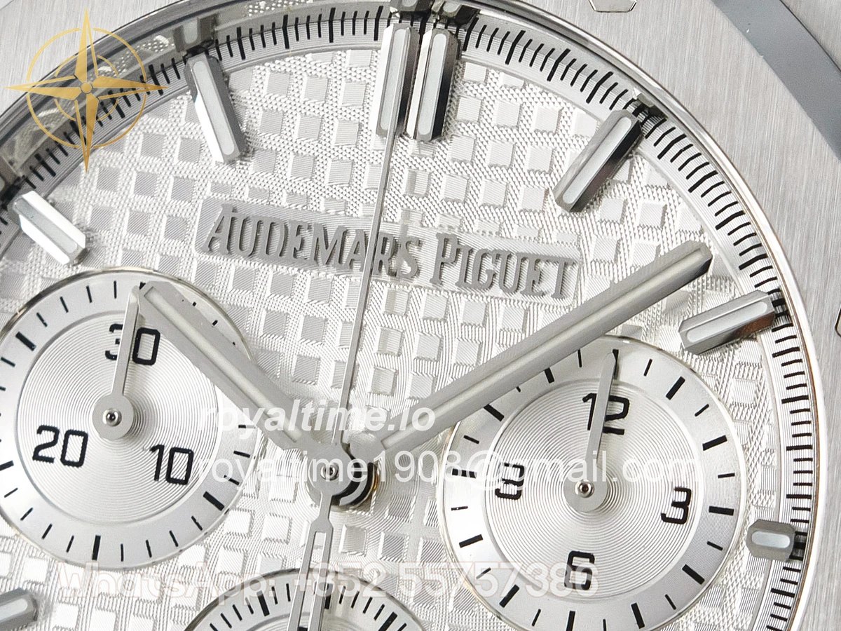 Audemars Piguet Royal Oak Chrono 26240 SS APSF Silver Dial on SS Bracelet SA4401 - Image 9