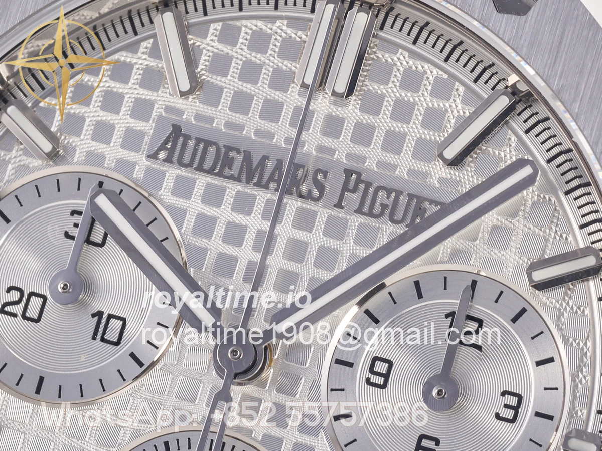 Audemars Piguet Royal Oak Chrono 26240 SS DDF Silver Dial on White Rubber Strap DD4401 (50th Anniversary) - Image 9