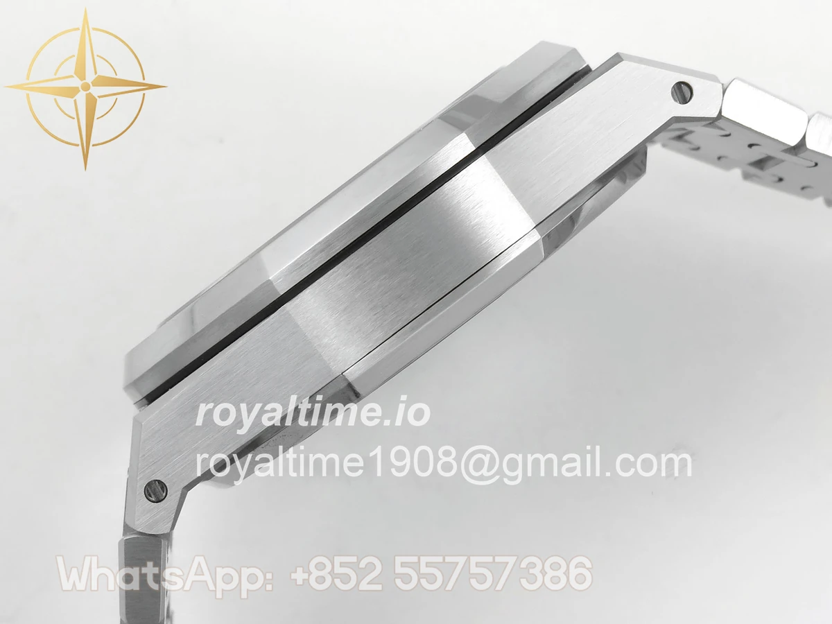 Audemars Piguet Royal Oak Chrono 26240 SS TOPF Sliver Dial on SS Bracelet SA4401 - Image 9