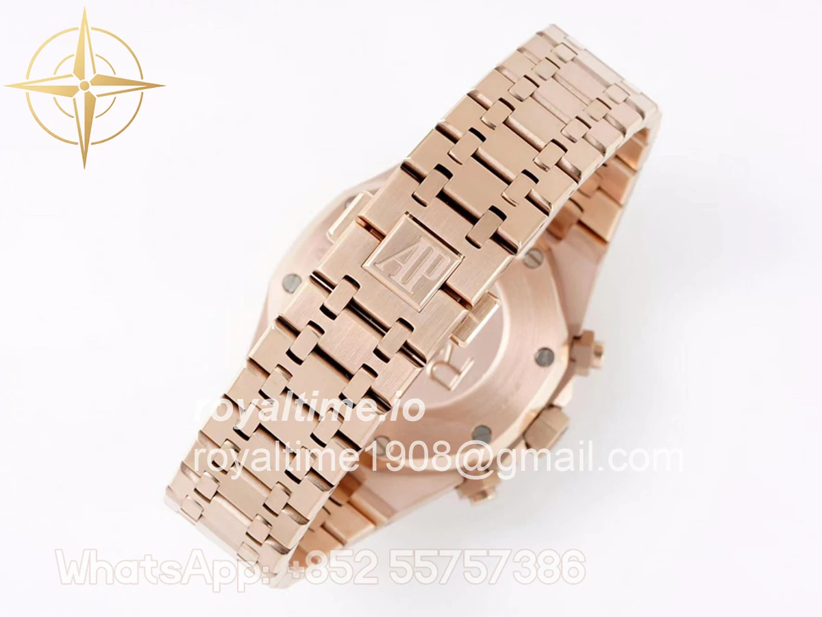 Audemars Piguet Royal Oak Self-Winding Chronograph Blue Dial in Rose Gold - Image 9