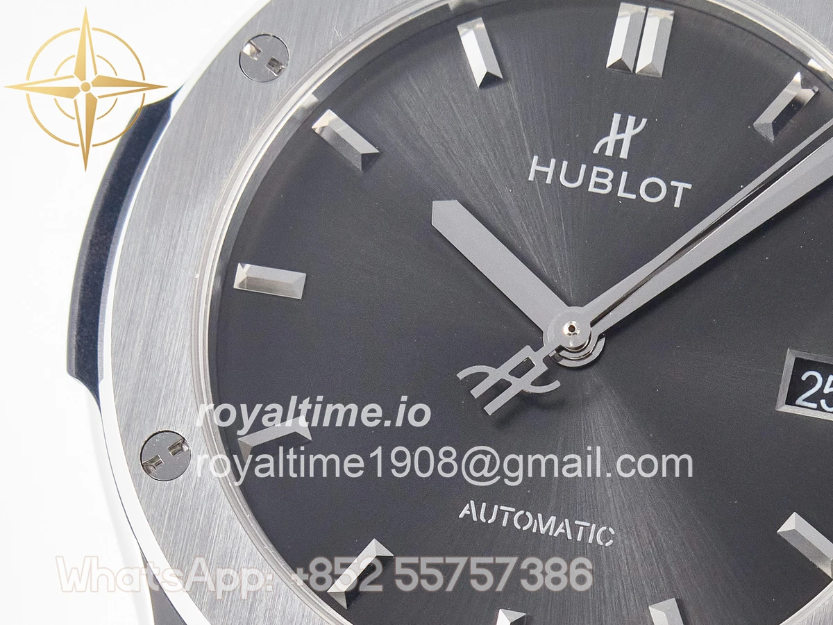Hublot Classic Fusion 42mm SS JJF Gray Dial on Black Gummy Leather Strap - Image 11
