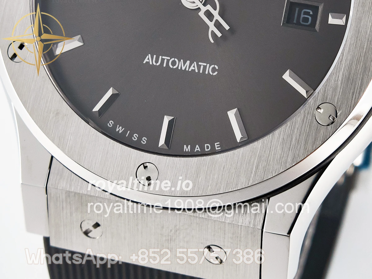 Hublot Classic Fusion Bang 42mm HBF Gray Dial on Gray Rubber Strap A2892 - Image 11