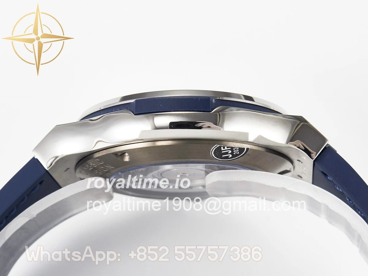 Hublot Classic Fusion 38mm SS JJF Blue Dial on Blue Gummy Leather Strap - Image 13