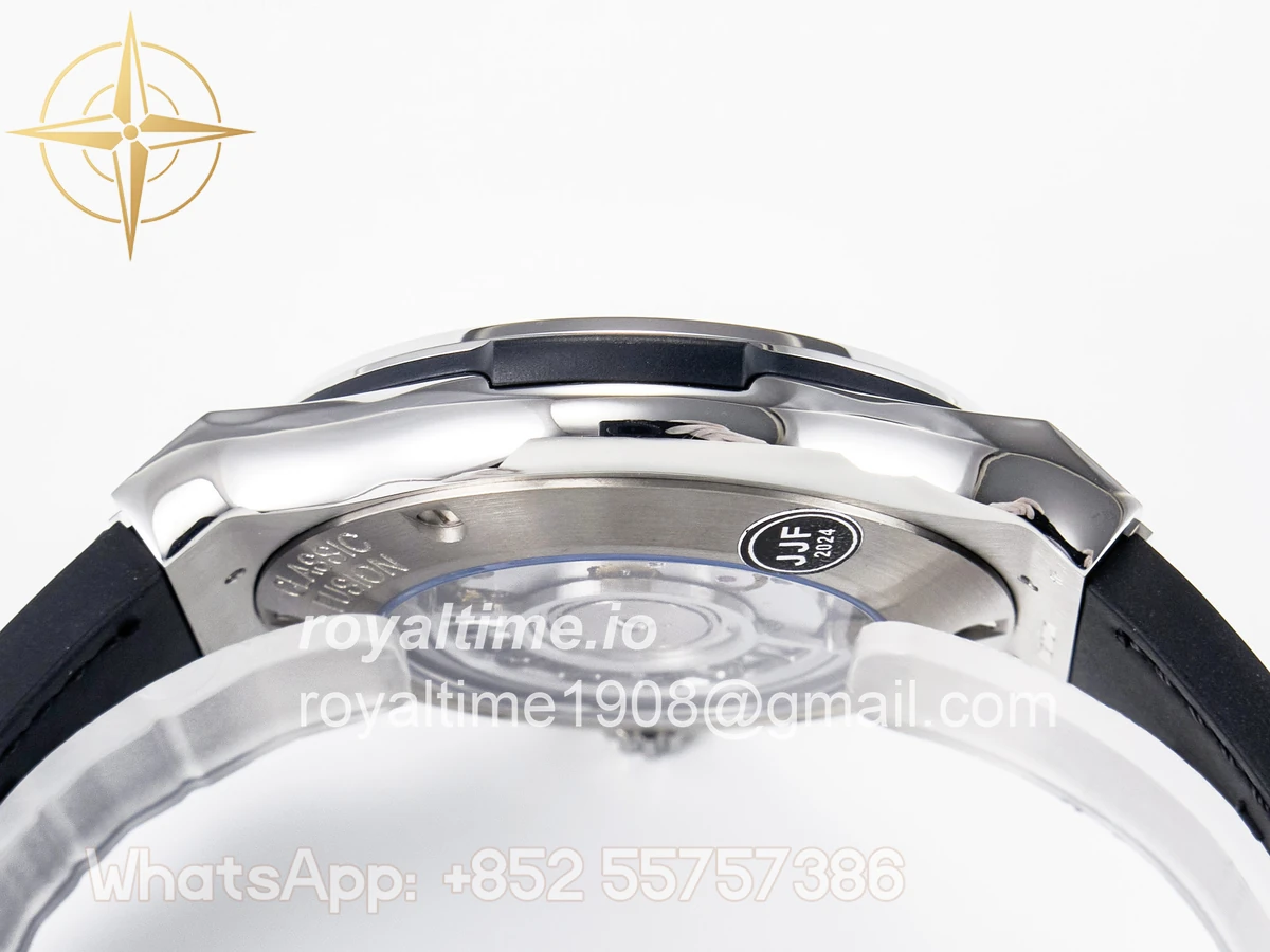 Hublot Classic Fusion 42mm SS JJF White Dial on Black Gummy Leather Strap - Image 13