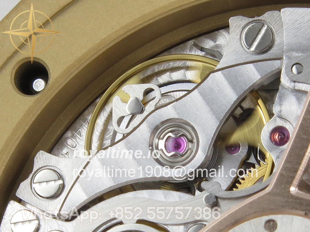 Audemars Piguet Royal Oak Chrono 26240 YG DDSF YG Smoked Dial on YG Bracelet DD4401 - Image 15