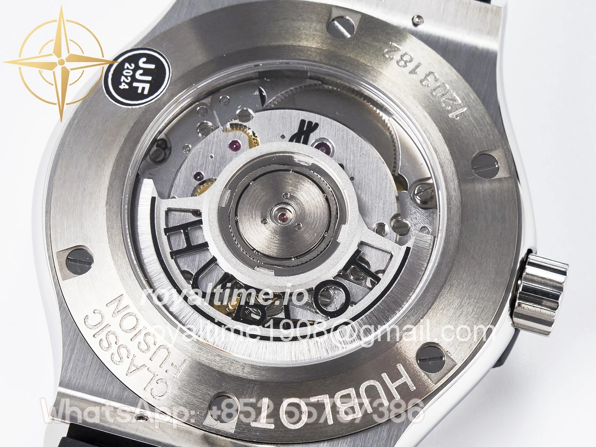 Hublot Classic Fusion 42mm SS JJF Gray Dial on Black Gummy Leather Strap - Image 17