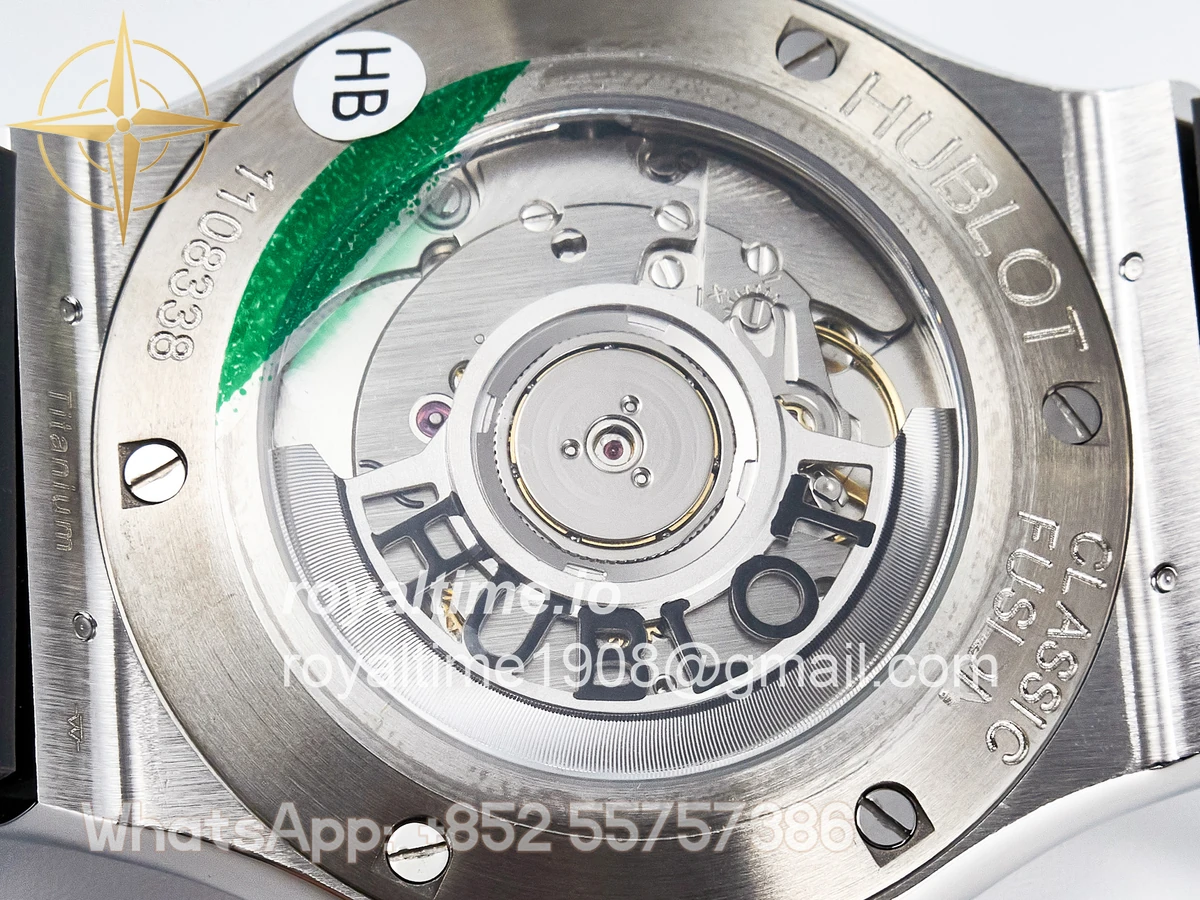 Hublot Classic Fusion Bang 42mm HBF Gray Dial on Gray Rubber Strap A2892 - Image 17