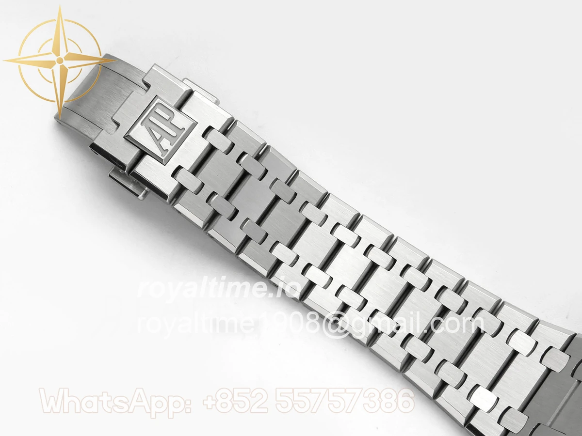 Audemars Piguet Royal Oak Chrono 26331 SS APSF Blue/White Dial on SS Bracelet A2385 - Image 18