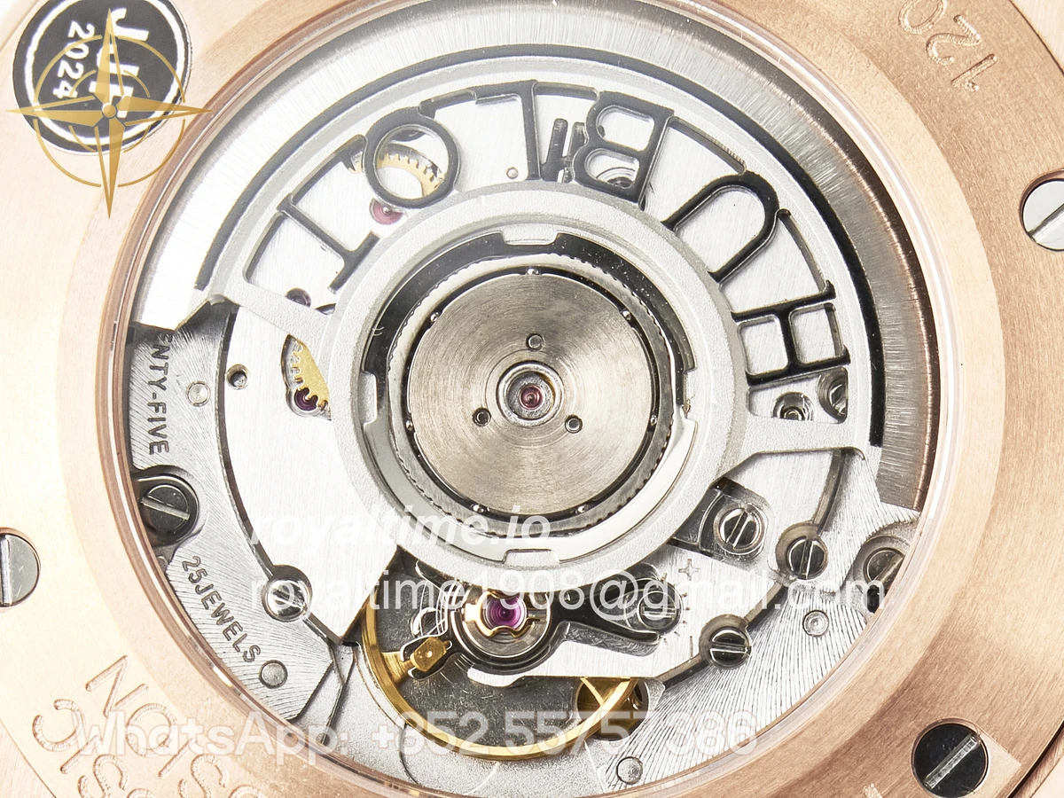 Hublot Classic Fusion 42mm RG JJF Black Dial on Black Gummy Leather Strap - Image 19