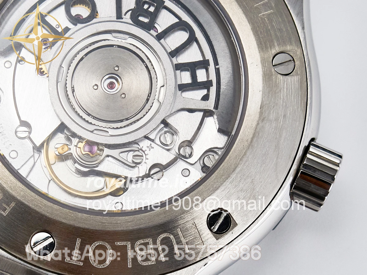 Hublot Classic Fusion Bang 42mm HBF Gray Dial Diamonds Bezel on Gray Rubber Strap A2892 - Image 19