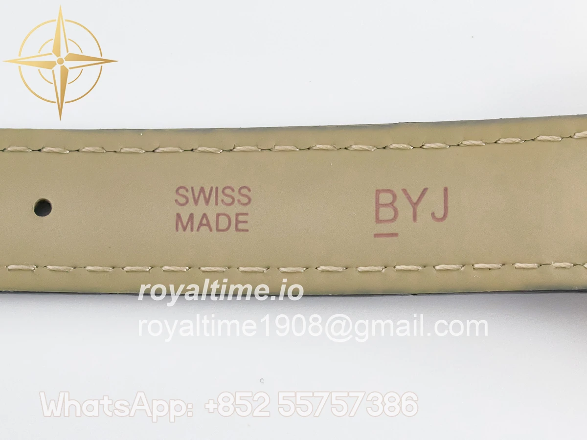 Cartier Ronde De Cartier 29mm RG DRF Sandblasted Silver-Plated White Dial on Black Leather Strap Ronda Quartz - Image 19