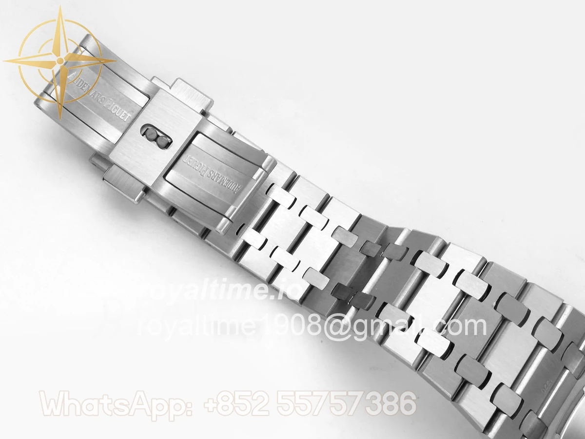 Audemars Piguet Royal Oak Chrono 26331 SS APSF Blue/White Dial on SS Bracelet A2385 - Image 20