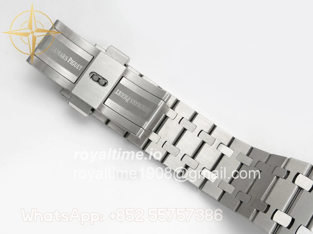 Audemars Piguet Royal Oak Chrono 26240 SS DDSF Blue Dial on SS Bracelet DD4401 - Image 21