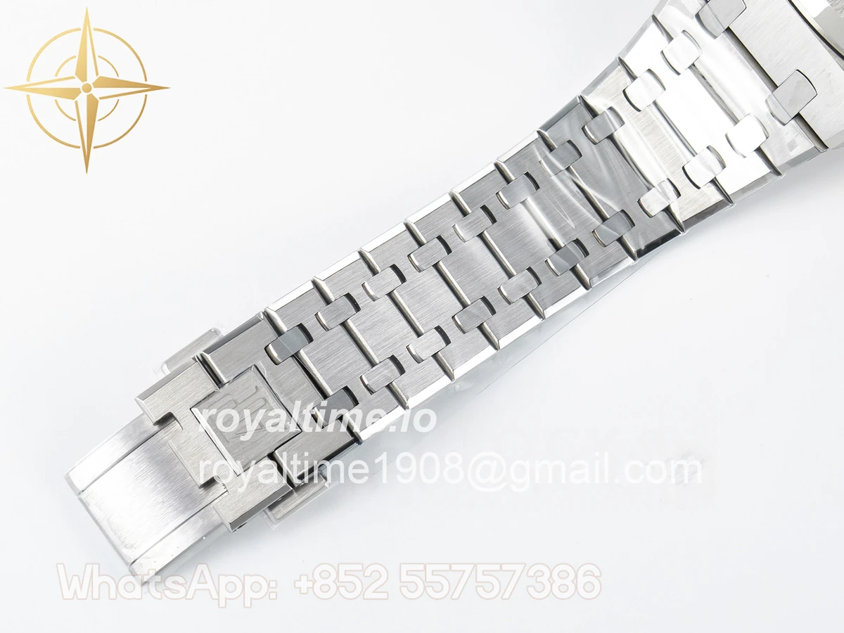 Audemars Piguet Royal Oak Chrono 26240 SS APSF Silver Dial on SS Bracelet SA4401 - Image 23