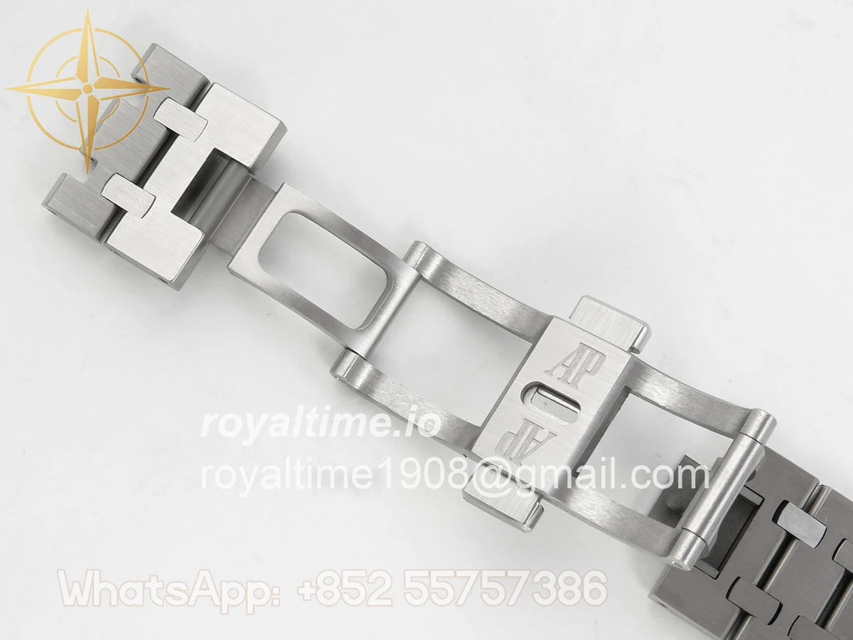 Audemars Piguet Royal Oak Chrono 26331 Frosted SS APSF Purple/White Dial on Bracelet A2385 - Image 23