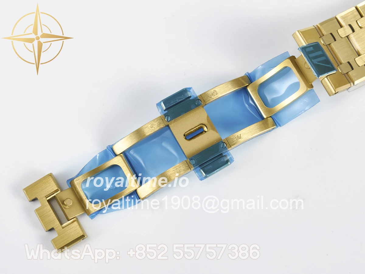 Audemars Piguet Royal Oak Chrono 26240 YG APSF YG Dial on YG Bracelet SA4401 - Image 24