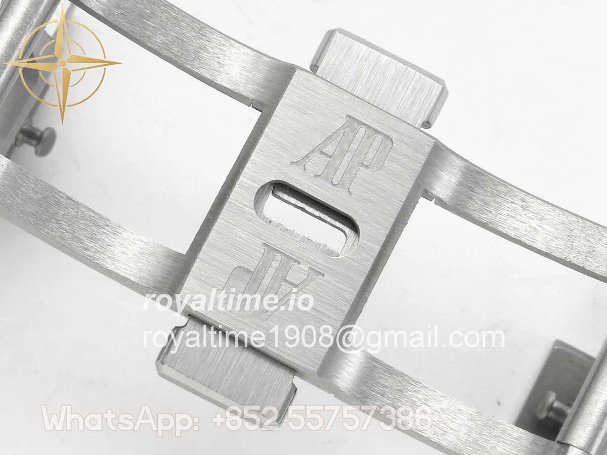 Audemars Piguet Royal Oak Chrono 26331 Frosted SS APSF Blue/White Dial on Bracelet A2385 - Image 24