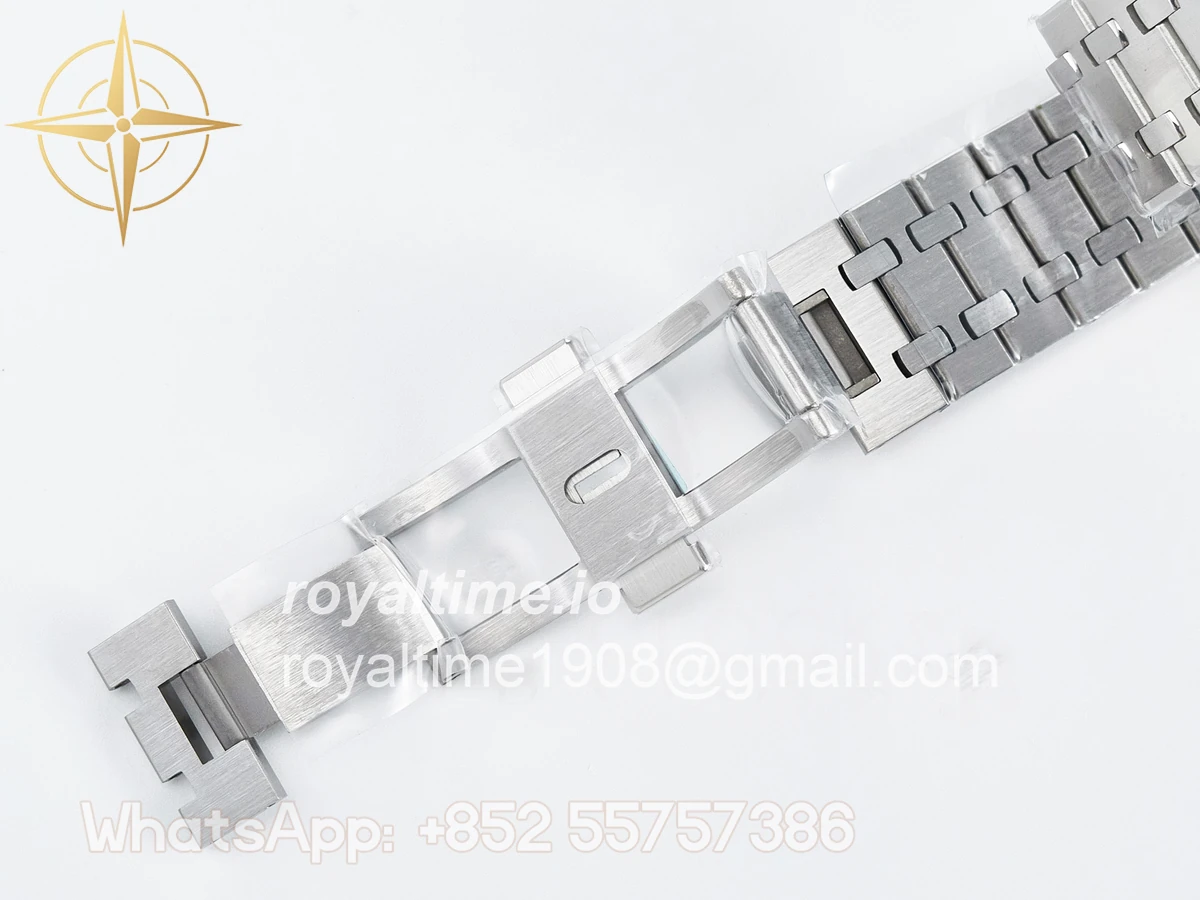 Audemars Piguet Royal Oak Chrono 26240 SS APSF Blue Dial on SS Bracelet SA4401 - Image 25