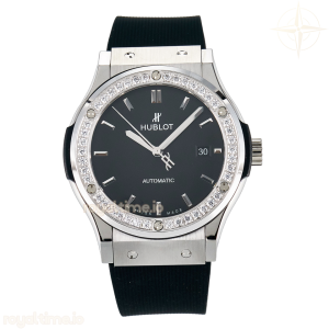 Hublot Classic Fusion Bang 42mm HBF Black Dial Diamonds Bezel on Black Rubber Strap A2892