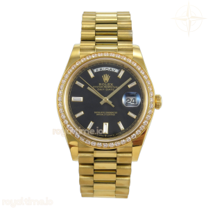 Day Date 40 YG TMF Black Crystal Dial Diamonds Bezel on President Bracelet VR3255 (220g)